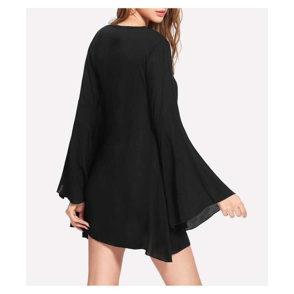 Black Lace Up Long Sleeve Embroidered Shif… - Picture 4 of 6